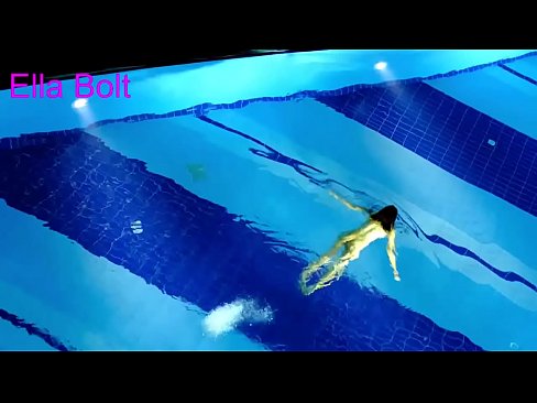 ❤️ Je ne peux pas m'arrêter de regarder, jeune blonde prise en train de nager nue dans la piscine de la station ELLA BOLT. ❤️❌ Salopes at fr.mouthporn.ru