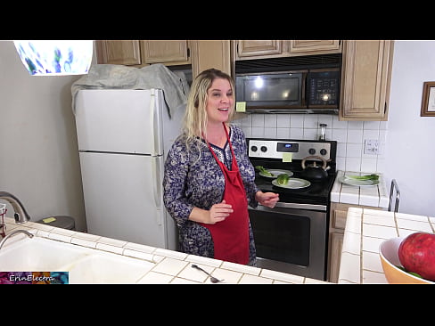 ❤️ Belle-mère qui le traie dans la cuisine avant son rendez-vous. ❤️❌ Salopes at fr.mouthporn.ru